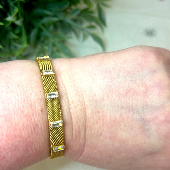 Gold Mesh Crystal Bangle Cuff Bracelet - Picture 7 of 8